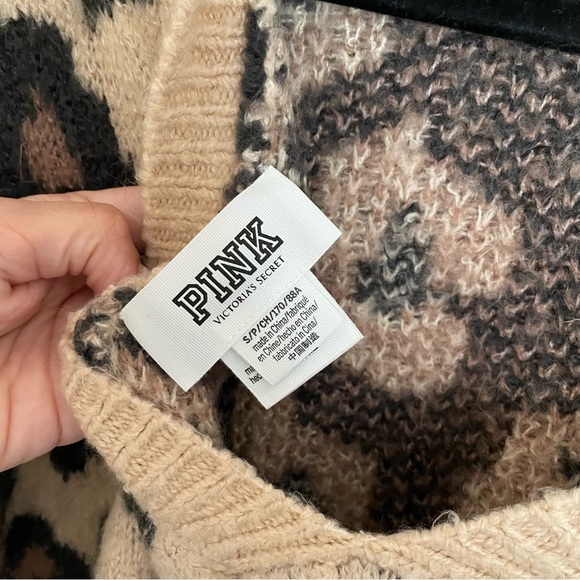PINK by Victoria Secret Animal Print Reversible Sweater - Picture 4 of 5